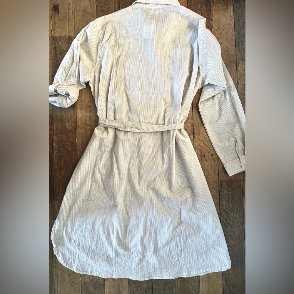 CC Chic Connection White/gray striped Shirt Belted Dress with Floral embroidery - Picture 5 of 13